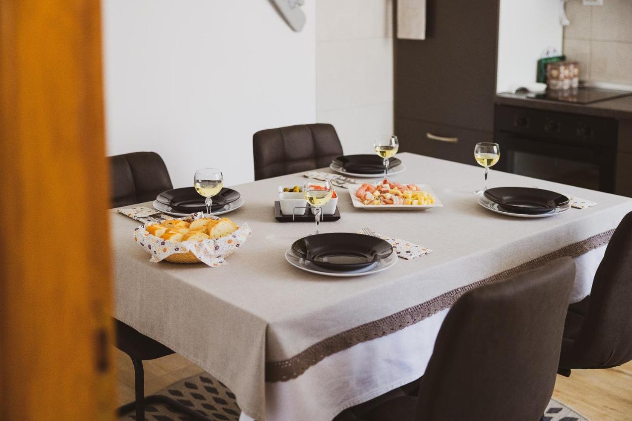 Soba I Apartman Dula Огулин Екстериор снимка