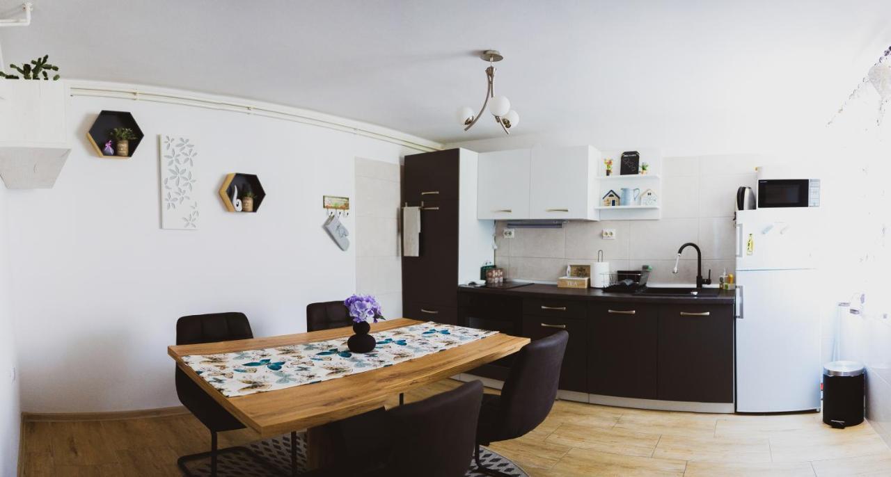 Soba I Apartman Dula Огулин Екстериор снимка